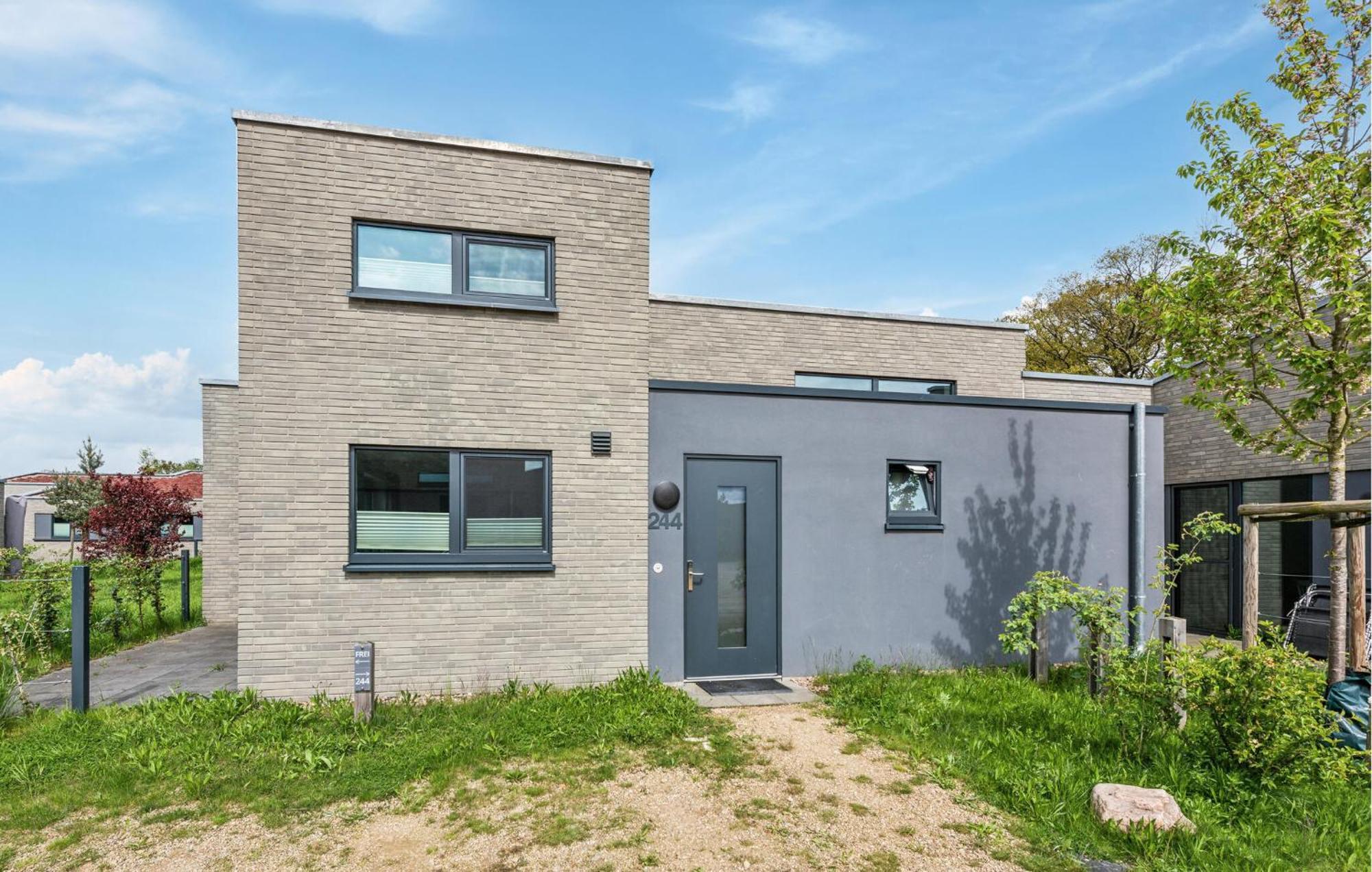 Gorgeous Home In Lembruch-Duemmer See With Kitchen מראה חיצוני תמונה